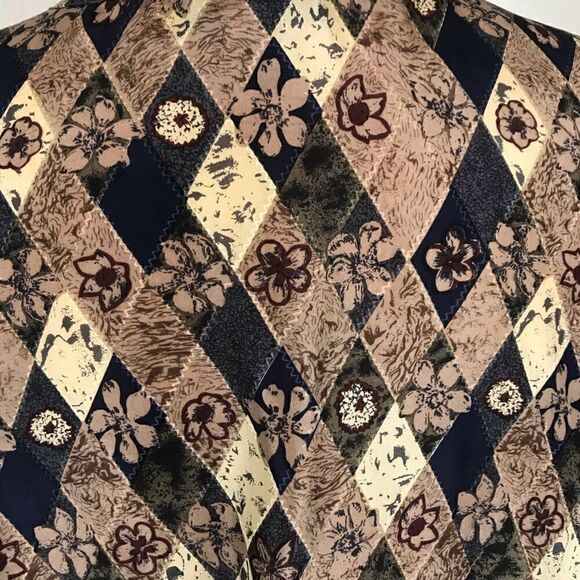 Vintage Y2K 100% silk button up blouse 22 - Picture 7 of 9